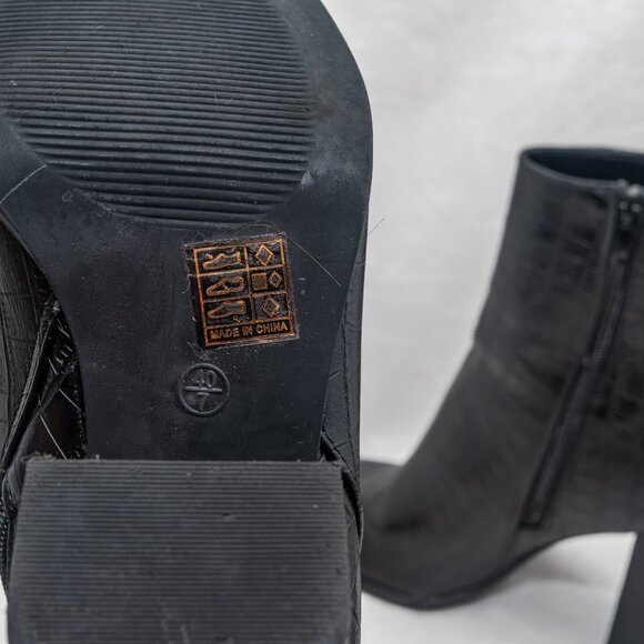 ASOS Black Heeled Boots with Croc Texture - Picture 7 of 8